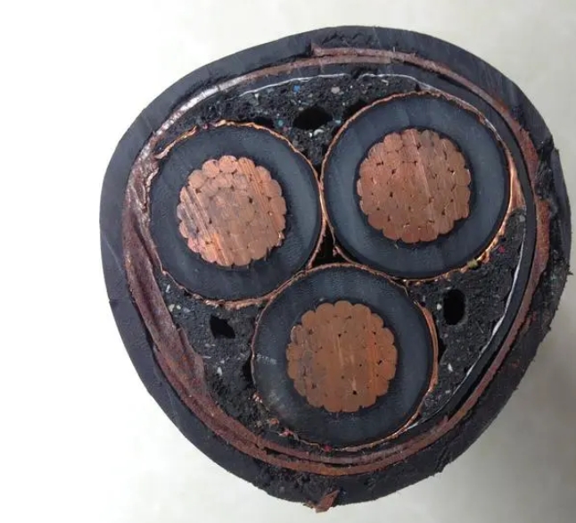 湖南湘聯電力電纜用以傳輸和分配大功率電能的電纜產品.jpg